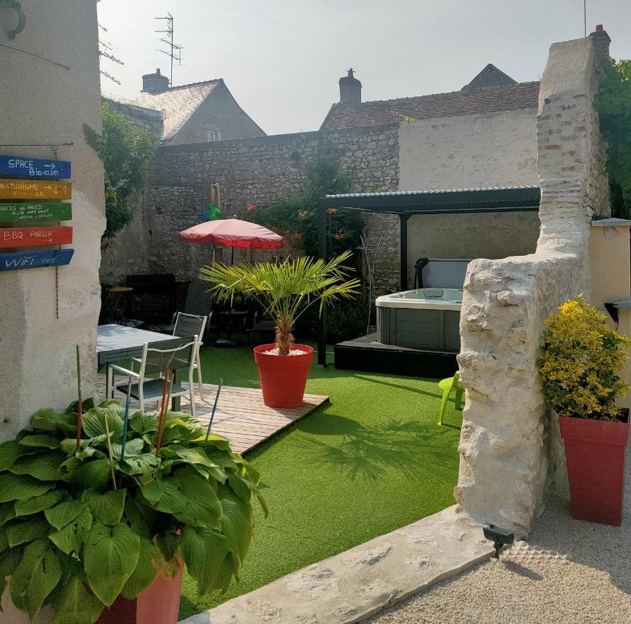 Home Ferman Saint-Dye-sur-Loire Exterior foto