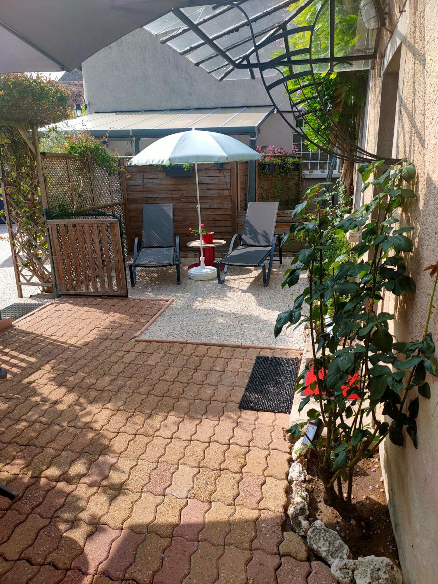 Home Ferman Saint-Dye-sur-Loire Exterior foto