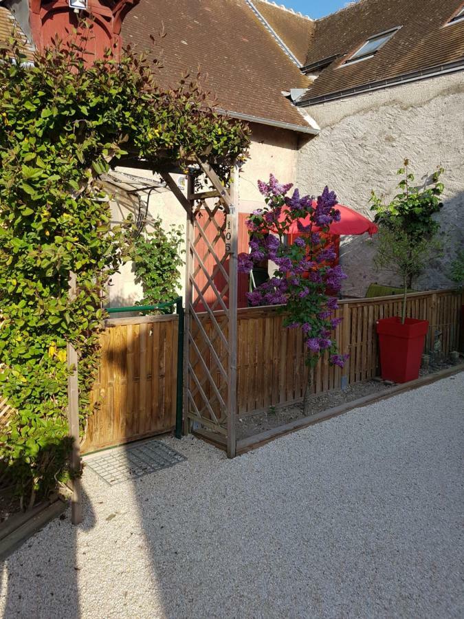 Home Ferman Saint-Dye-sur-Loire Exterior foto